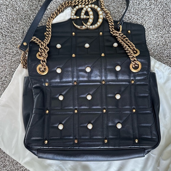 Near perfect condition, Gucci Medium  Maramont pearl purse - Picture 6 of 8
